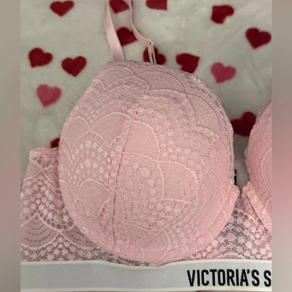 Victoria's Secret Light Pink & Lace Overlay Perfect Shape Bra Size 38C NWOT